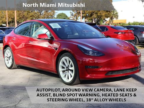 Used 2023 Tesla Model 3 Standard Range image 1