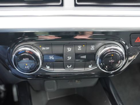 New 2026 Chevrolet Trax LT w/ Driver Confidence Package image 14