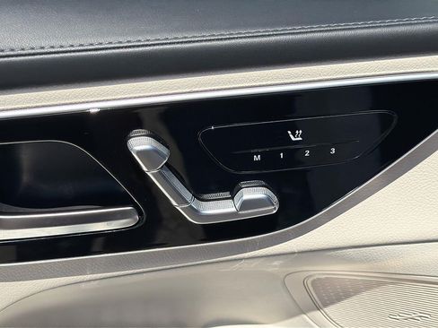 Used 2024 Mercedes-Benz GLC 300 image 21