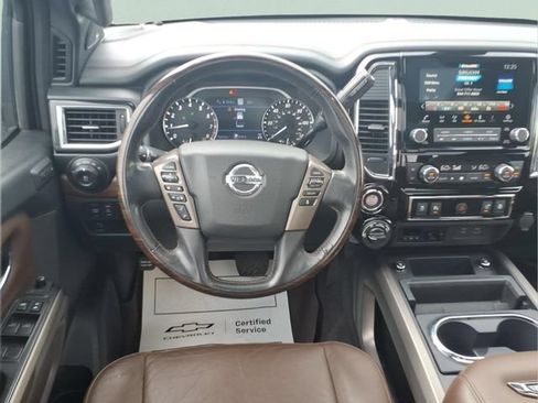 Used 2021 Nissan Titan Platinum Reserve w/ Moonroof Package AWD/4WD image 4