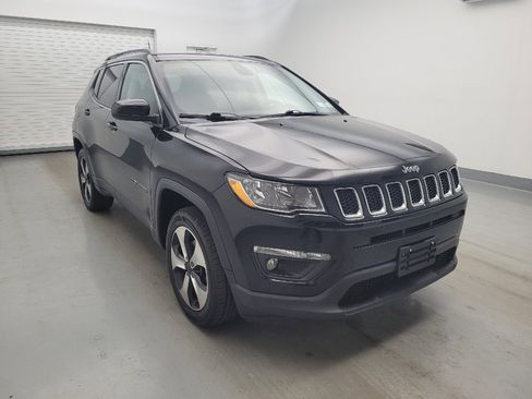 Used 2018 Jeep Compass Latitude w/ Popular Equipment Group AWD/4WD image 13