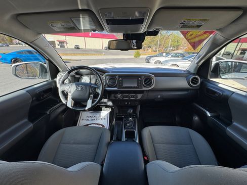 Used 2018 Toyota Tacoma SR5 image 16