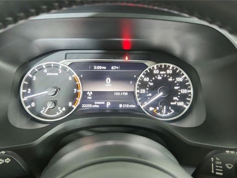 Used 2024 Nissan Rogue SV w/ SV Premium Package FWD image 25