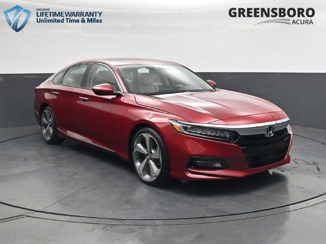 Used 2018 Honda Accord Touring image 3