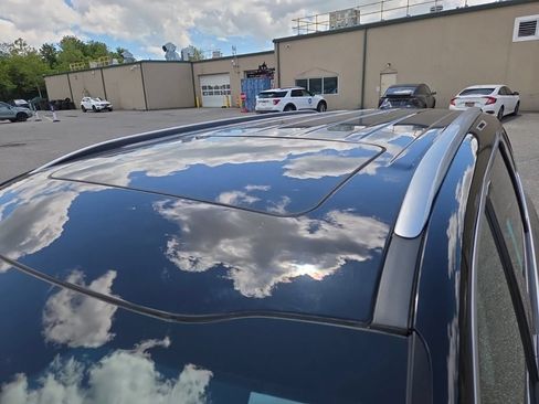 Used 2023 Kia Telluride EX AWD/4WD image 2