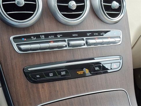 Certified 2022 Mercedes-Benz GLC 300 4MATIC image 17