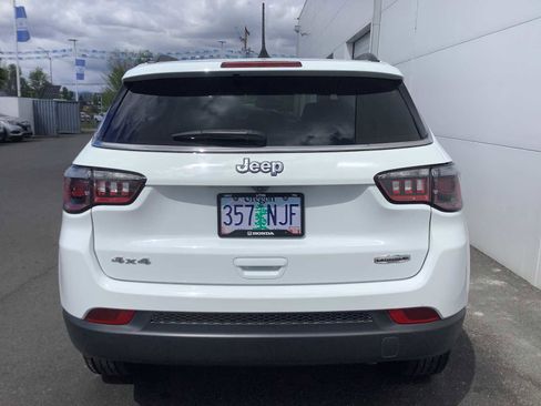 Used 2022 Jeep Compass Latitude AWD/4WD image 5