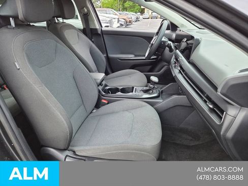 Used 2025 Kia K4 FWD image 14