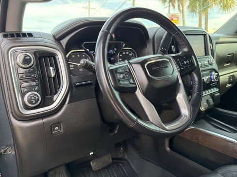 Used 2021 GMC Sierra 1500 Denali w/ Denali Ultimate Package image 9