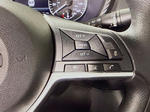 Used 2024 Nissan Sentra SV FWD image 15