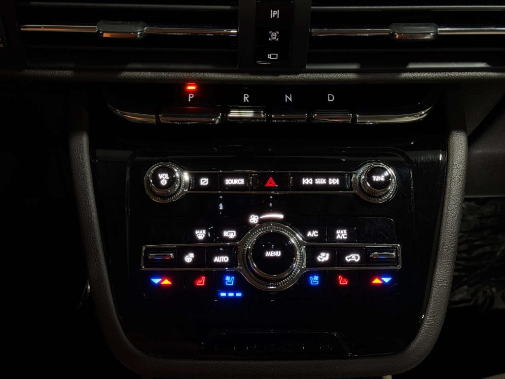 Certified 2020 Lincoln Corsair AWD w/ Premium Package image 8