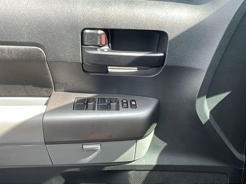 Used 2010 Toyota Tundra 2WD Double Cab image 23