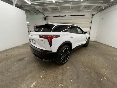 Used 2024 Chevrolet Blazer EV RS image 6