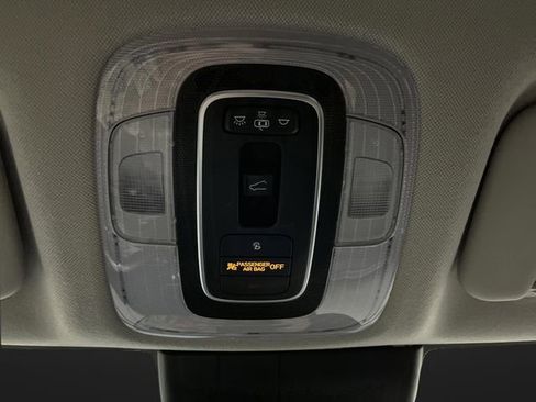 Used 2021 Hyundai Elantra Limited image 26