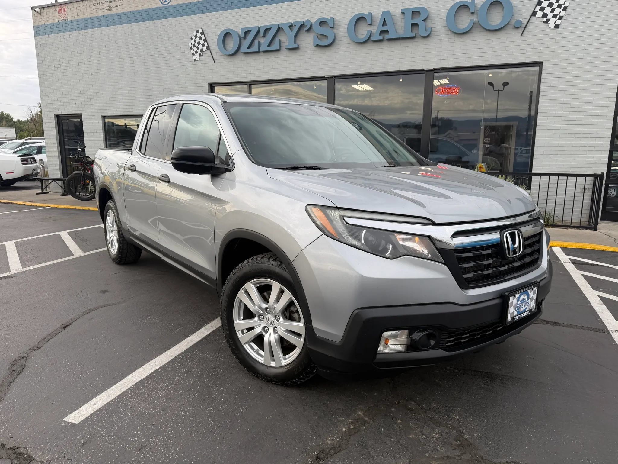 Used 2019 Honda Ridgeline RT image 2