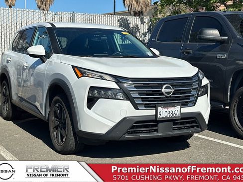 Certified 2024 Nissan Rogue SV image 1