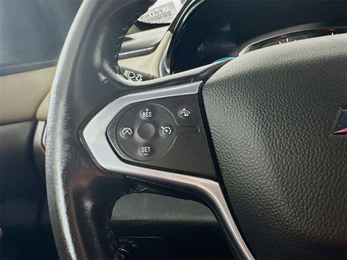 Used 2022 Chevrolet Traverse LT w/ LPO, Floor Liner Package image 25