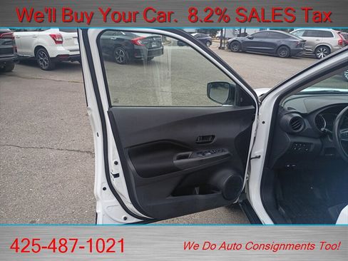 Used 2021 Nissan Kicks S FWD image 7