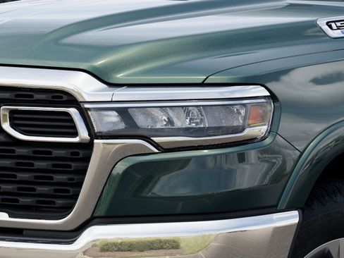 New 2026 RAM 1500 4x4 Crew Cab image 36