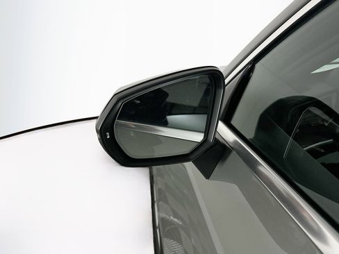 Used 2023 Audi Q3 2.0T Premium image 16