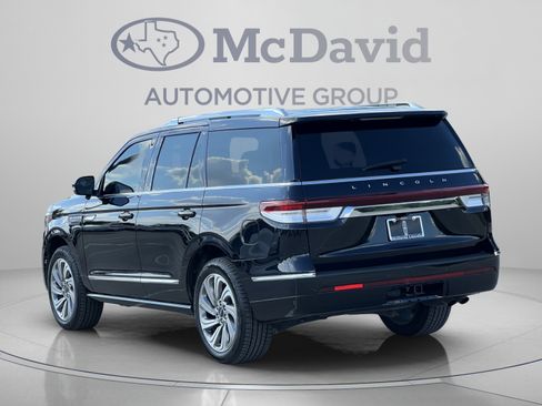 Certified 2023 Lincoln Navigator Reserve AWD/4WD image 5