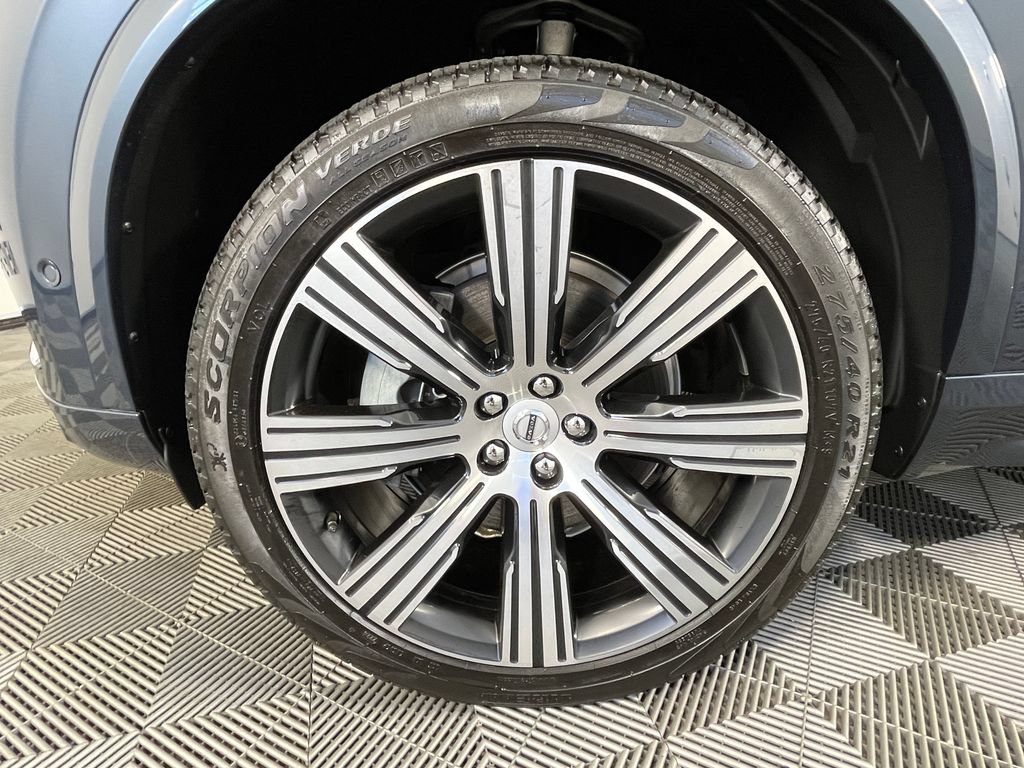 Used 2025 Volvo XC90 B6 Ultra w/ Protection Package Premier AWD/4WD image 16