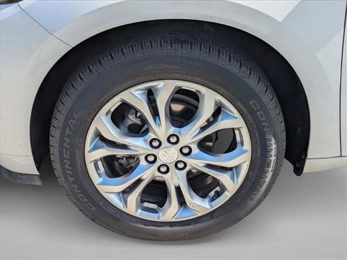 Used 2021 Buick Enclave Avenir w/ LPO, Floor Liner Package AWD/4WD image 10