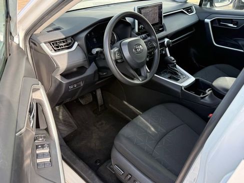 Used 2024 Toyota RAV4 XLE image 9