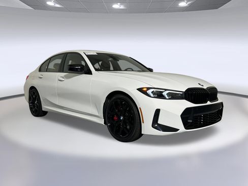 Used 2026 BMW 330i Sedan w/ M Sport Package RWD image 6