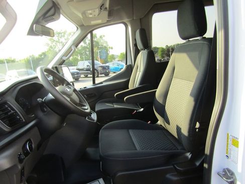 Used 2023 Ford Transit 350 XLT image 11