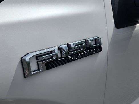 Used 2016 Ford F150 Platinum w/ Equipment Group 701A Luxury AWD/4WD image 24