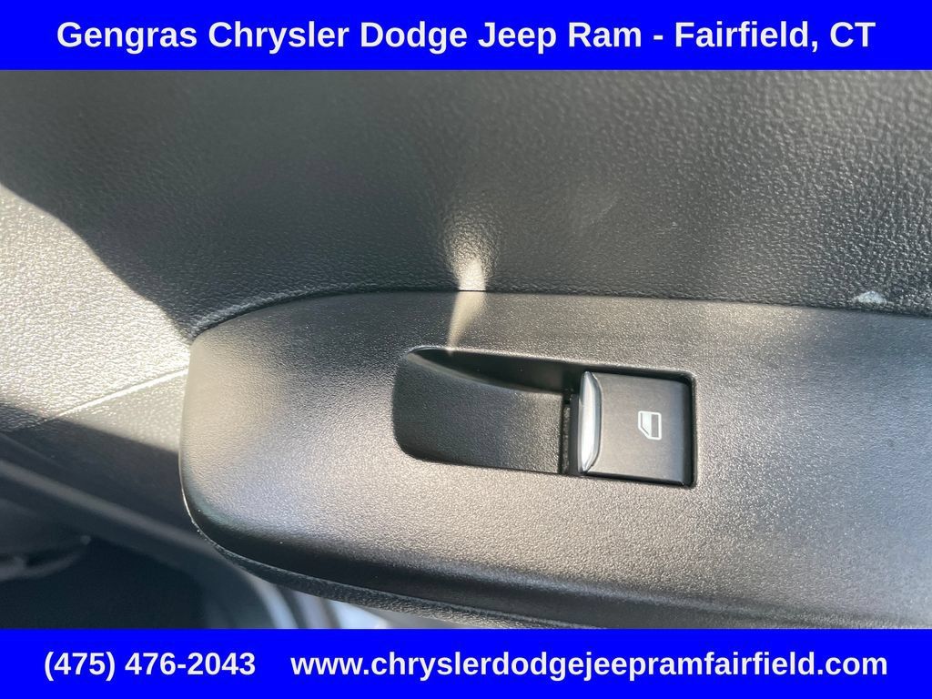 Used 2021 Ford Escape SEL w/ Technology Package AWD/4WD image 24