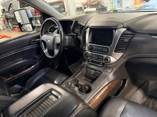 Used 2016 Chevrolet Suburban LT w/ Luxury Package AWD/4WD image 14