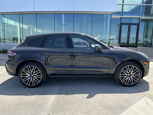 New 2025 Porsche Macan image 8
