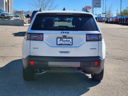 New 2026 Jeep Cherokee Laredo image 4