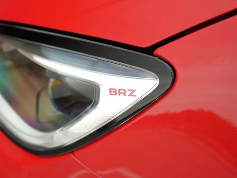 Used 2025 Subaru BRZ tS image 12