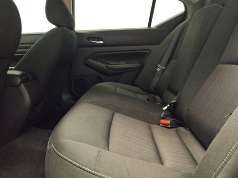 Used 2021 Nissan Altima 2.5 S FWD image 18