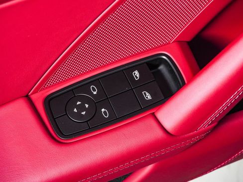 Certified 2024 Porsche 911 GT3 RWD image 33