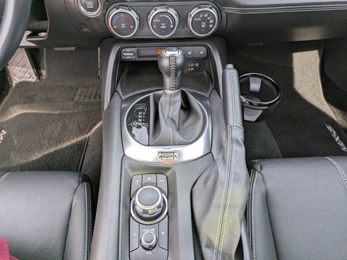 Used 2023 MAZDA MX-5 Miata Grand Touring image 17