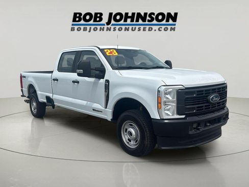 Used 2023 Ford F250 XL AWD/4WD image 1
