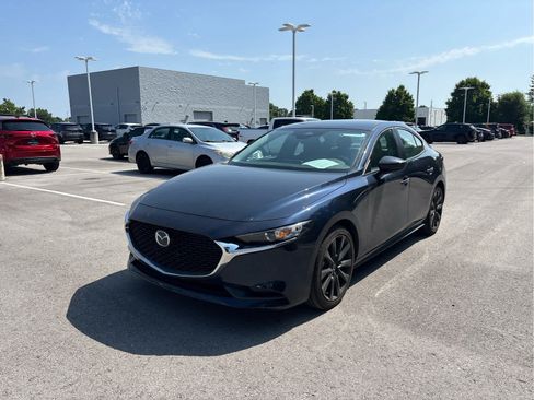 Used 2024 MAZDA MAZDA3 s FWD image 2