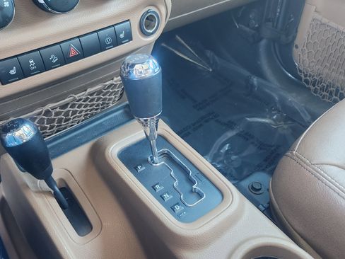 Used 2016 Jeep Wrangler Unlimited Sahara w/ Mopar Chrome Edition Group image 12