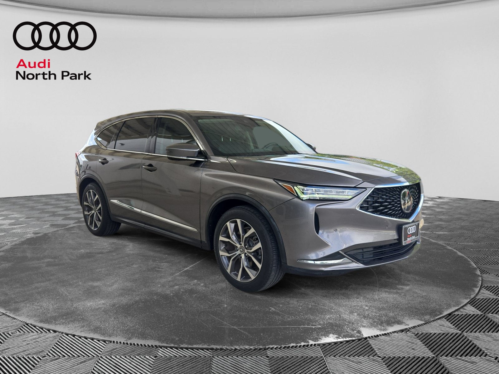 Used 2024 Acura MDX w/ Technology Package FWD image 7