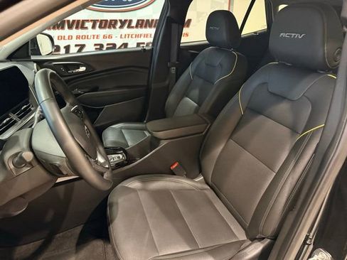 Used 2024 Chevrolet Trax ACTIV w/ Driver Confidence Package image 11