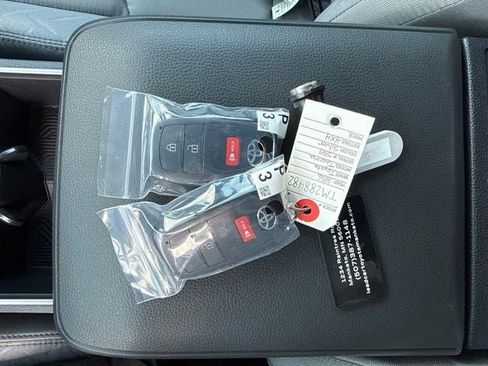 Used 2026 Toyota Tacoma SR5 AWD/4WD image 29