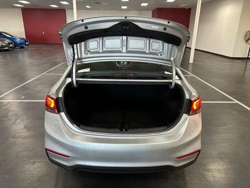 Used 2021 Hyundai Accent Limited image 25