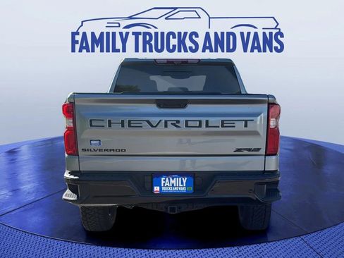 Used 2023 Chevrolet Silverado 1500 ZR2 w/ Technology Package image 4