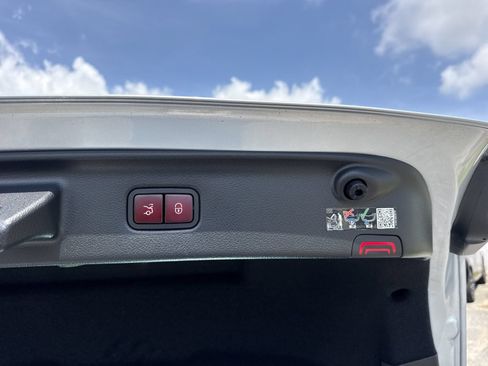 Certified 2024 Mercedes-Benz S 580 4MATIC Sedan image 33
