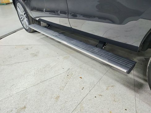 Used 2024 Ford Expedition Limited image 51