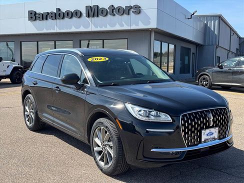 Used 2023 Lincoln Corsair Grand Touring AWD/4WD image 1